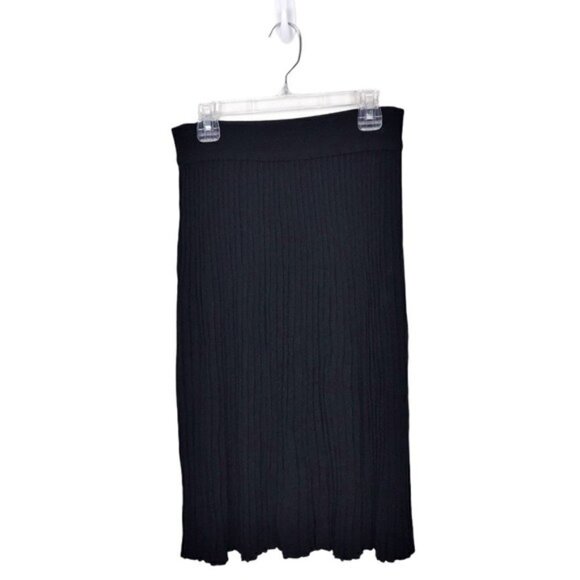 The Mogan Black Pleated Pull on Skirt - Picture 1 of 9